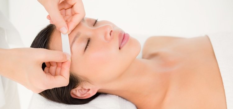 eyebrow-waxing